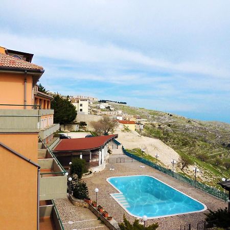 B&B Angela Монте-Сант'Анджело Экстерьер фото